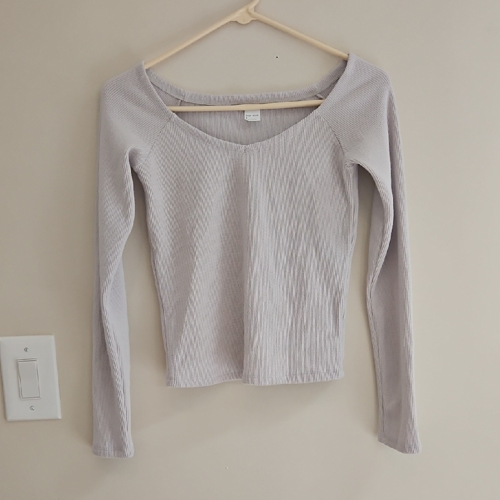 Gilly Hicks Soft Gray Long Sleeve Top